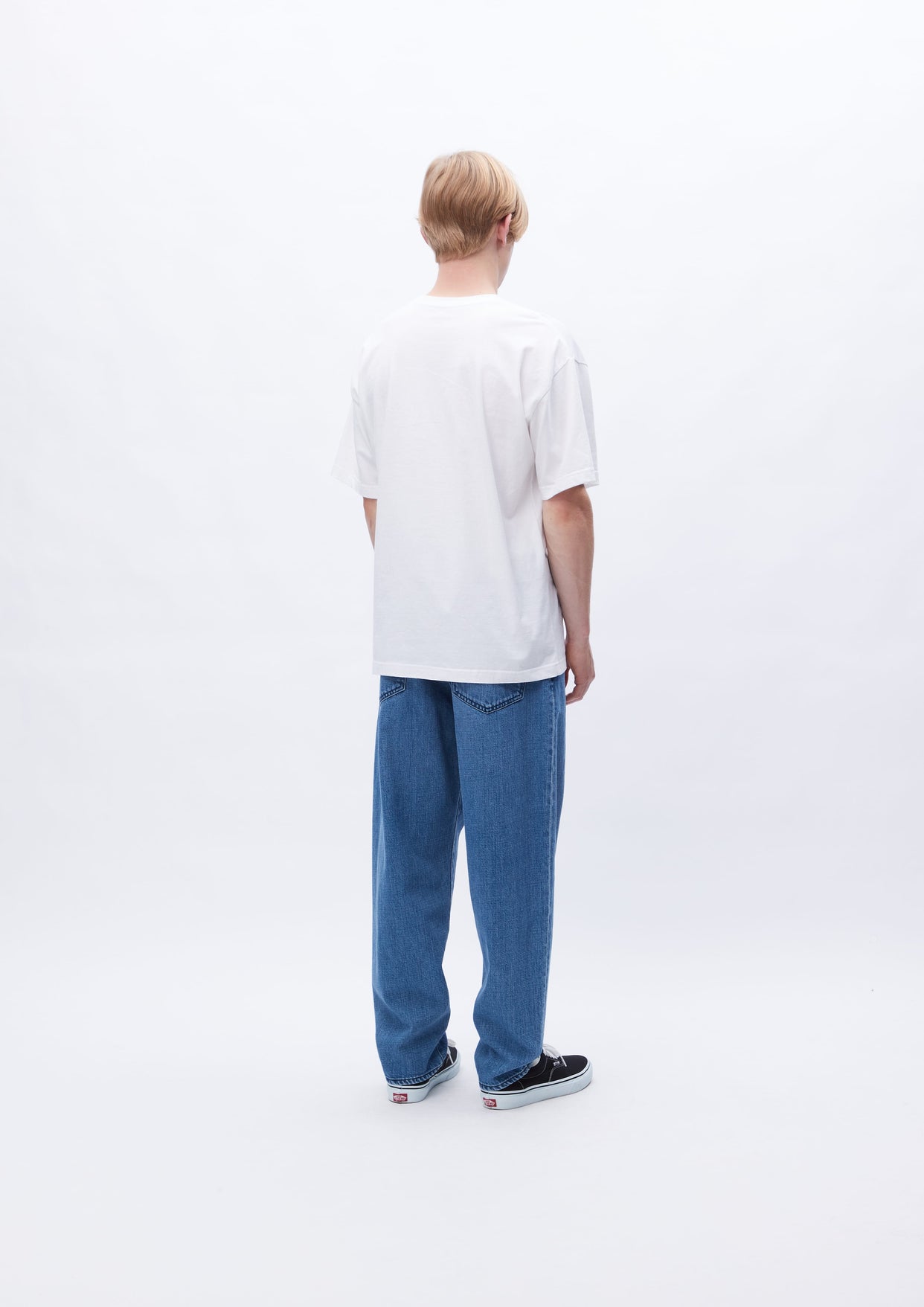 BAGGYSILHOUETTE DENIM PANTS