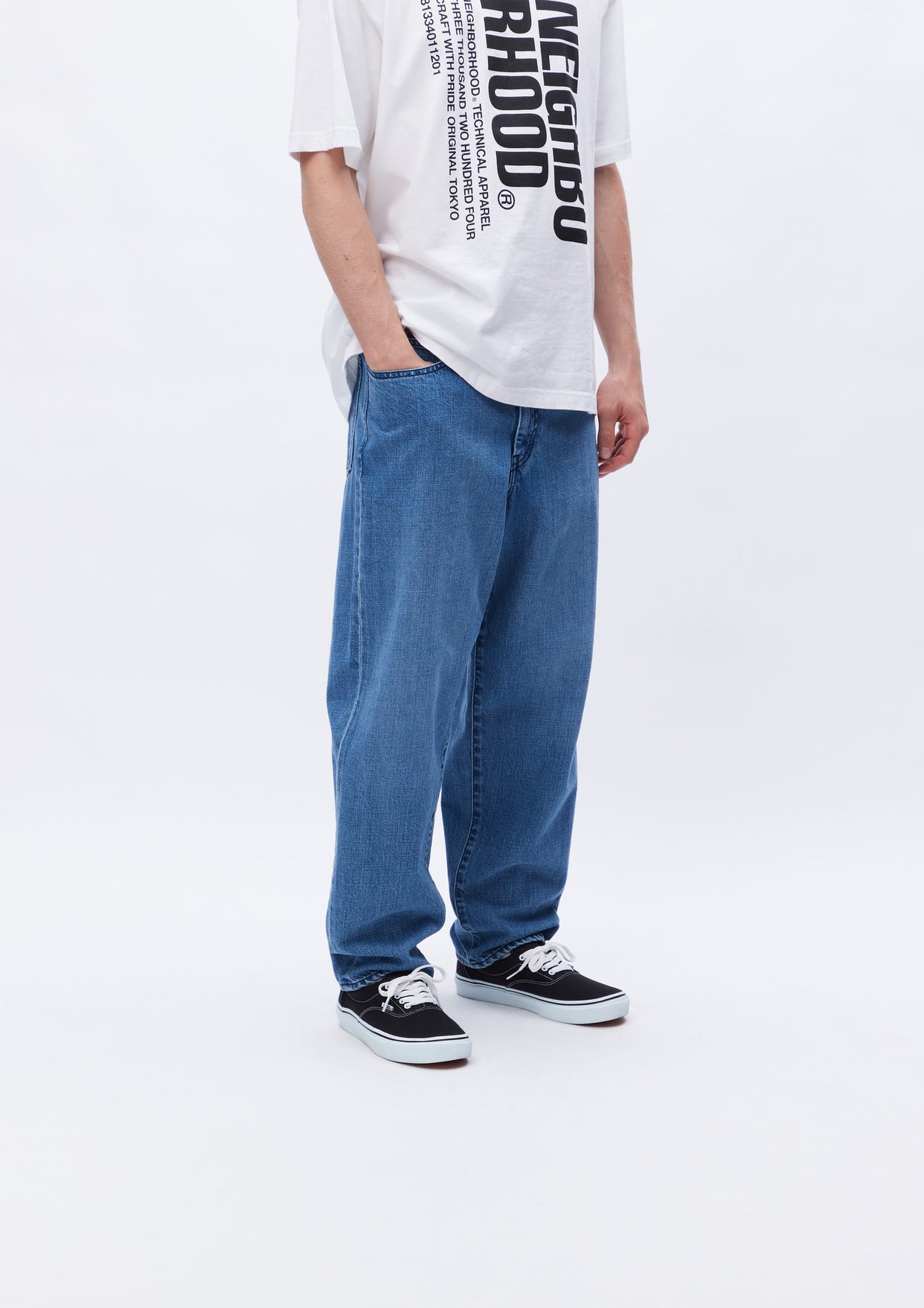 BAGGYSILHOUETTE DENIM PANTS