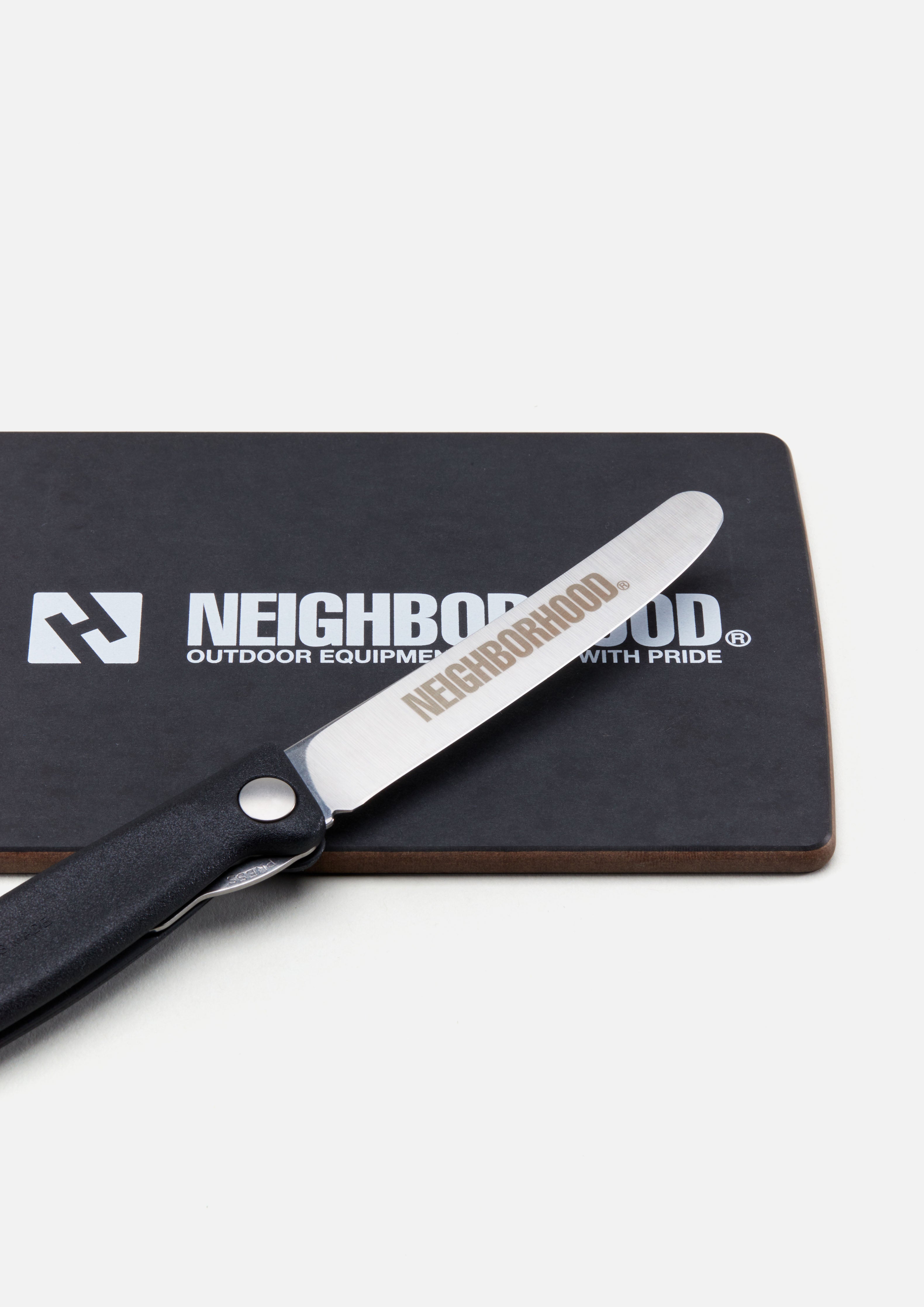 NH X VICTORINOX . KNIFE & CUTTINGBOARD